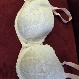 NWOT Freya White Lace Underwire Push-Up Bra